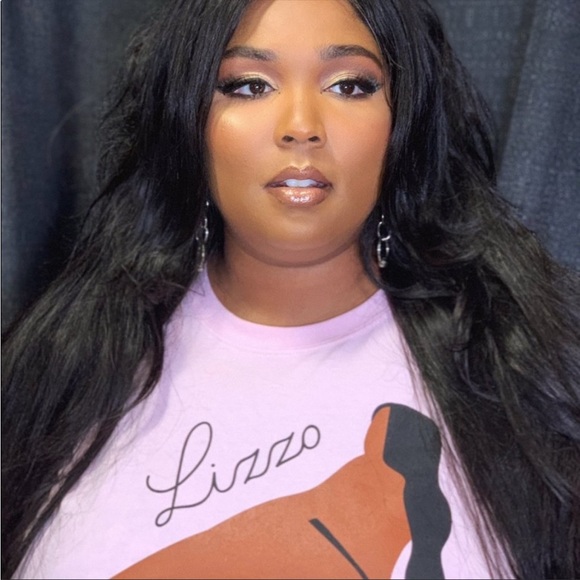 Lizzo Concert Long-Sleeve Shirt Official Merch - Picture 2 of 6